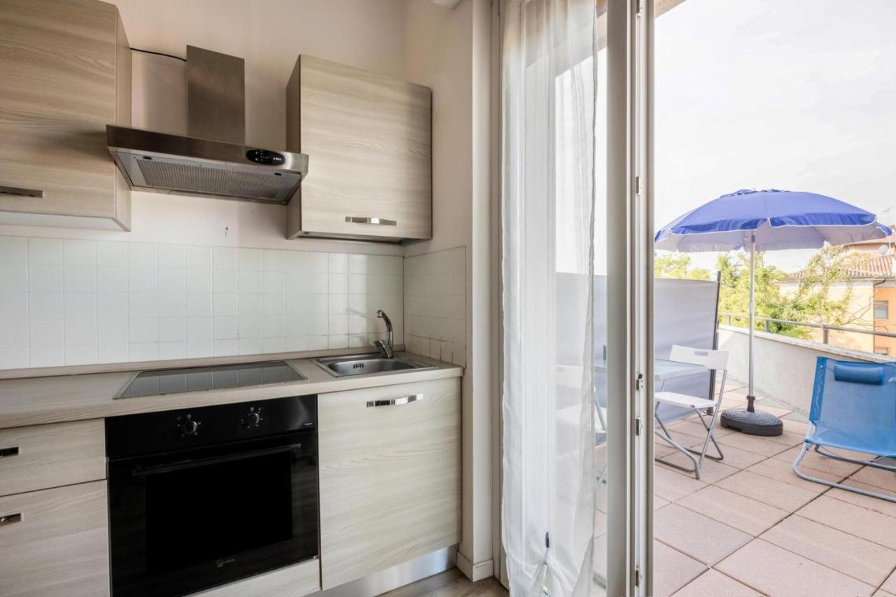 La Terrazza Apartment Peschiera del Garda Exterior photo