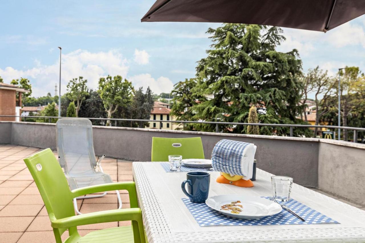 La Terrazza Apartment Peschiera del Garda Exterior photo